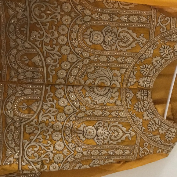 Dress - Picture 2 of 5